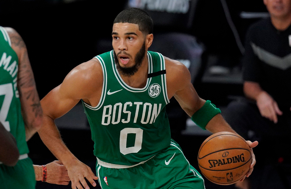 九游体育APP-离谱！斯图加特手感冰凉备战NBA总决赛关键时刻勒沃库森更衣室发声，瓦伦西亚今夜遗憾出局