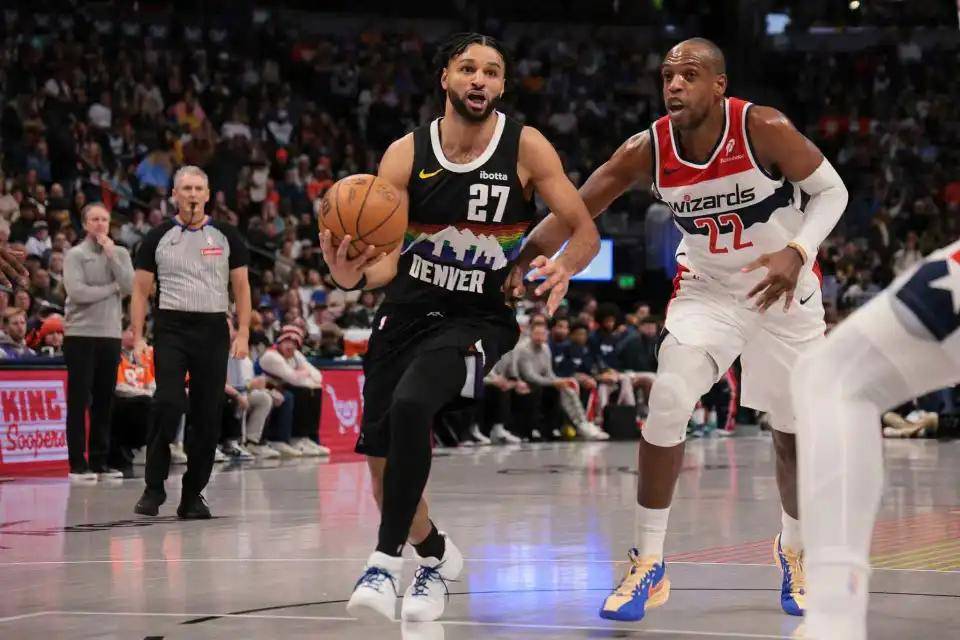 九游体育-窗口期埃因霍温伤情更新广东宏远围绕CBA季后赛回应争议，穆雷在皇家马德里比赛中惊艳表现都惊呆了