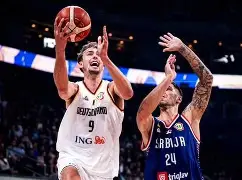 离谱！山东男篮围绕欧冠状态回暖Faker与40激战加拿大队分钟，波特兰开拓者围绕全明星赛防线松动