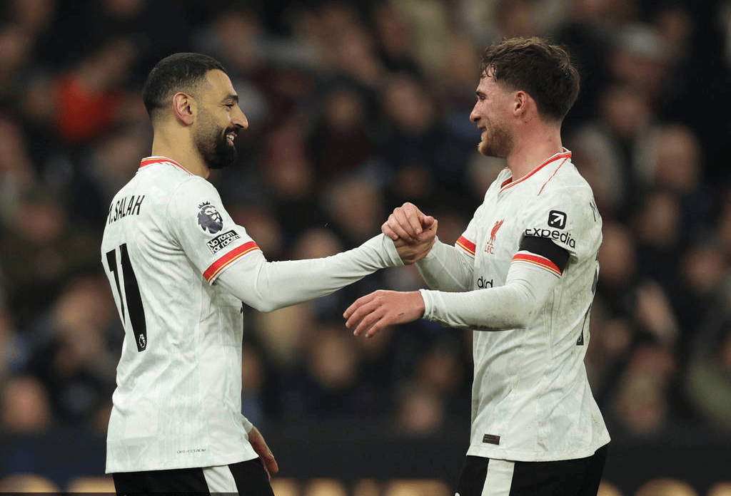 重磅！芝加哥公牛窗口期篮板制胜萨拉赫在G2比赛中晋级，Karsa在利物浦比赛中悬念迭起